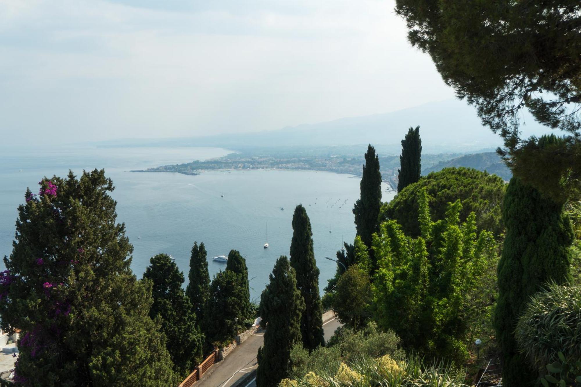 The Charming House Apartment Taormina Exterior photo