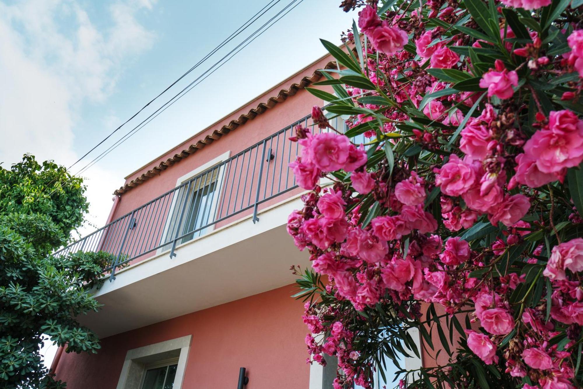 The Charming House Apartment Taormina Exterior photo
